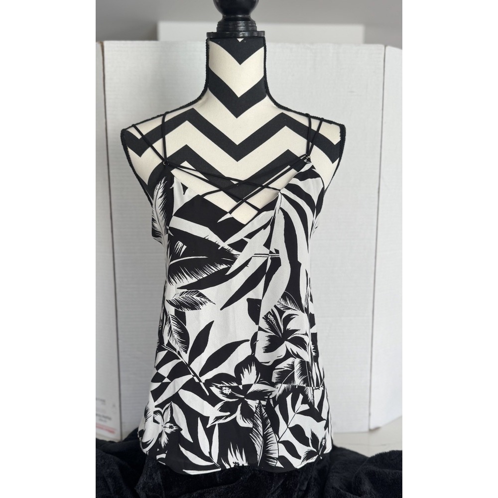 HYFVE Black White Tropical Floral Strappy Crisscross Cami Top High Low Hem